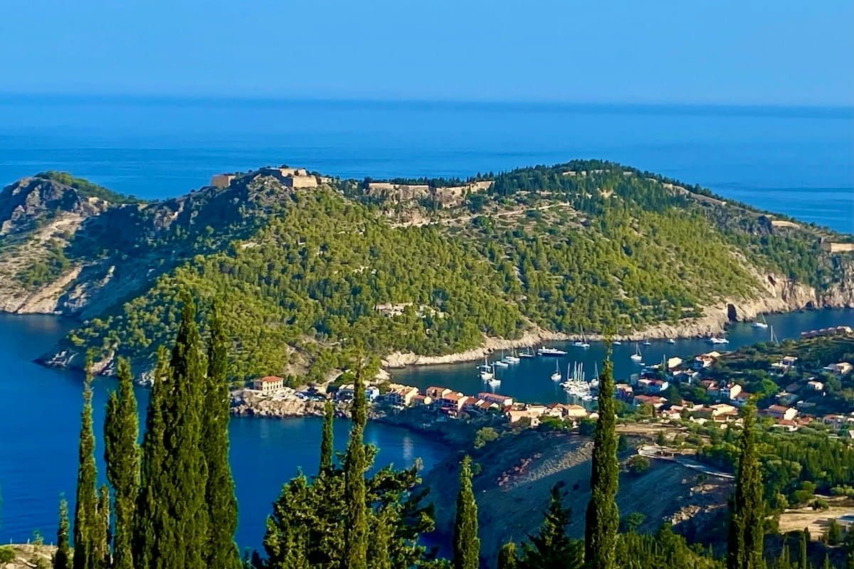 tailor-made tour Greece, bespoke itineraries, private tours Greece